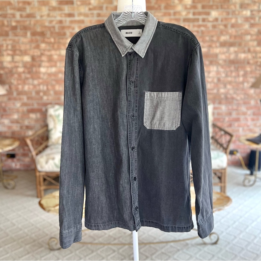 Hollister Men’s Button Down Shirt Long Sleeve Grey Denim Two-Toned Cotton Large